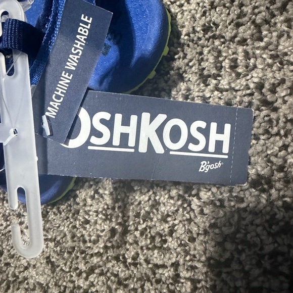 OshKosh B'gosh Blue Sandals with Neon Highlights - Picture 4 of 4